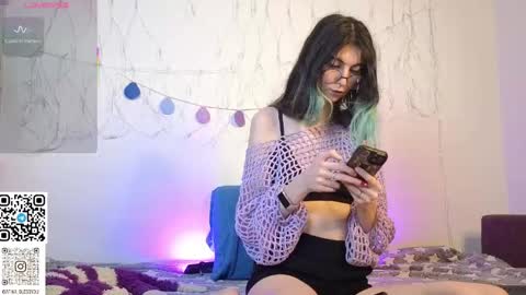 Afina online show from April 30, 2026, 3:02 am