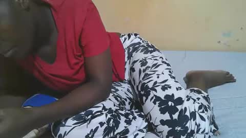 african_pussy2 online show from November 29, 2025, 3:15 pm