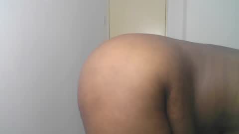 Snapshot of africanbusty chatting on January 18, 2025, 1:30 am ONLYFAN-Africanbusty online show from January 18, 2025, 1:30 am