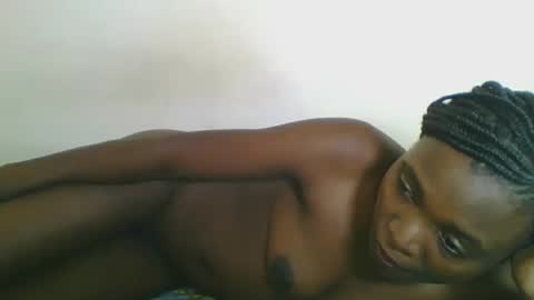 Yvonne online show from April 19, 2026, 6:32 pm