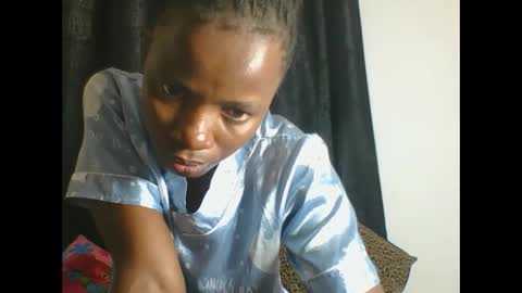 PHOEBE online show from February 28, 2025, 5:37 am