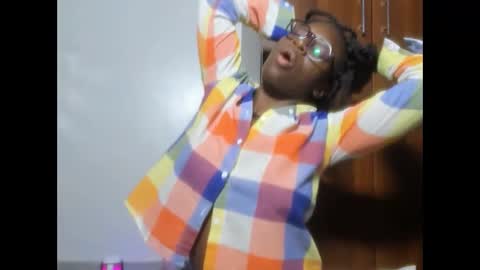 Leah online show from January 14, 2025, 3:11 am