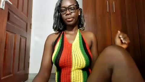 Leah online show from April 8, 2026, 12:32 am