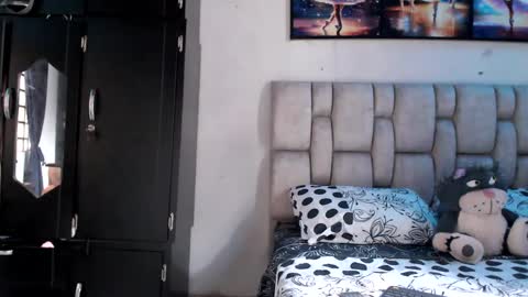 afrodita096 online show from February 6, 2025, 9:06 pm