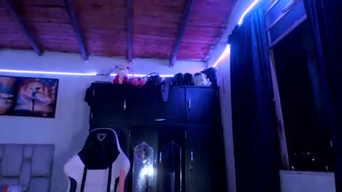 afrodita096 online show from February 22, 2025, 3:45 am