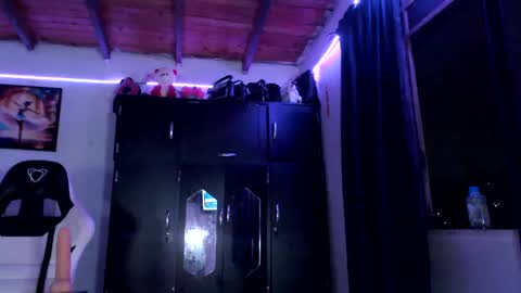 afrodita096 online show from March 1, 2025, 4:26 am