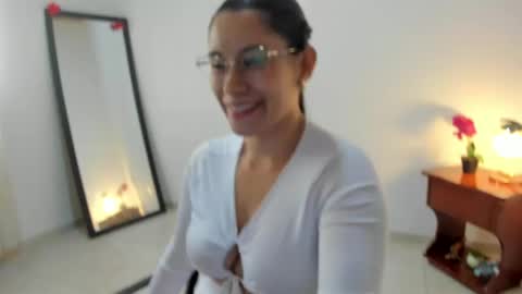 Lorena online show from May 26, 2026, 3:41 pm