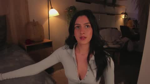 Emma online show from March 12, 2025, 10:17 pm