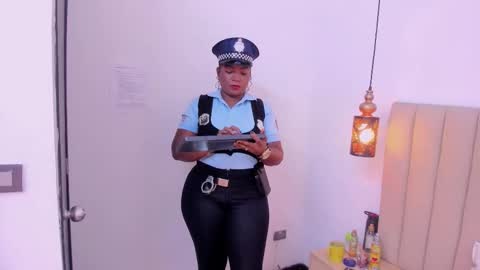 Vr.  online show from October 31, 2025, 11:55 am