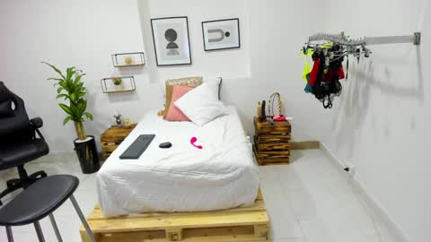 Afrodita online show from December 15, 2024, 7:13 am