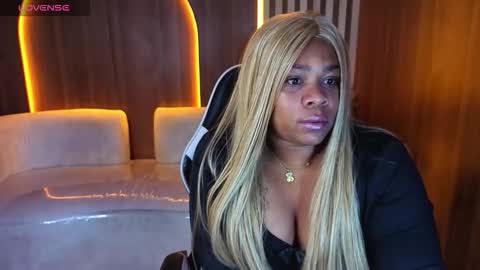 Snapshot of afrodita_queen_tx chatting on March 17, 2026, 3:22 am afrodita_queen_tx online show from March 17, 2026, 3:22 am