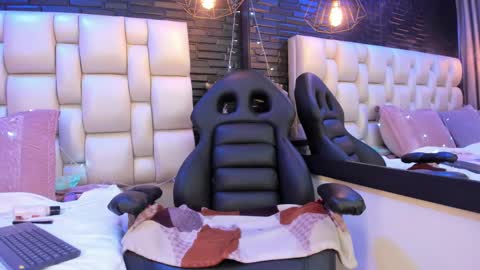 Afrodita  online show from March 8, 2025, 3:06 am