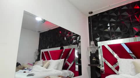 Afrodita  online show from September 17, 2025, 1:35 pm