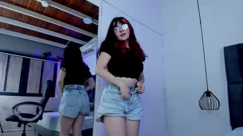 Afrodita online show from November 6, 2025, 8:21 pm