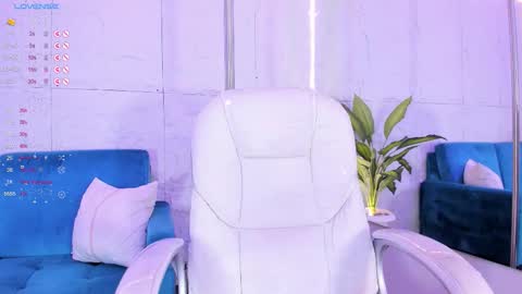 A F R O D I T A  online show from November 12, 2025, 12:16 pm