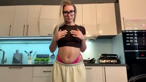Mila -call me cute online show from June 22, 2026, 8:28 pm