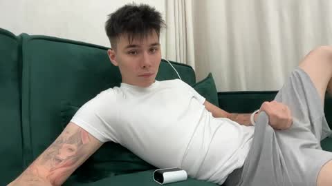 Mark online show from April 18, 2026, 1:26 pm