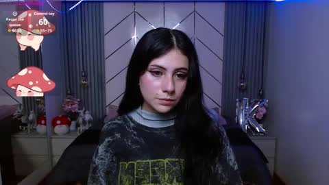 Kimberly online show from November 18, 2025, 2:54 pm