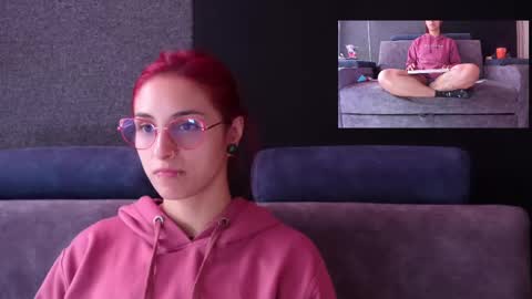 Agata Collinss online show from October 1, 2025, 9:32 pm