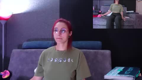 Agata Collinss online show from October 4, 2025, 2:09 am