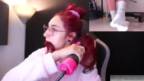 Snapshot of agatacollinsss chatting on February 13, 2026, 4:03 pm Agata Collinss online show from February 13, 2026, 4:03 pm