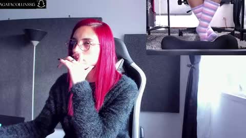 Agata Collinss online show from April 22, 2026, 10:00 pm