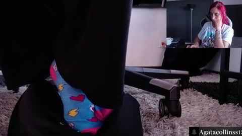 Agata Collinss online show from April 27, 2026, 9:02 pm