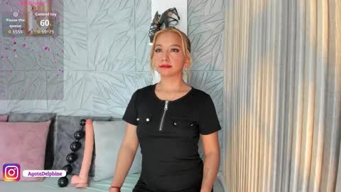 Agatadelphine online show from January 6, 2026, 12:53 pm