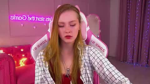 AgataFoxley online show from December 1, 2025, 7:02 am