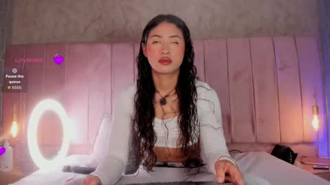 Snapshot of agatha_jener chatting on May 27, 2026, 11:29 am agatha_jener online show from May 27, 2026, 11:29 am