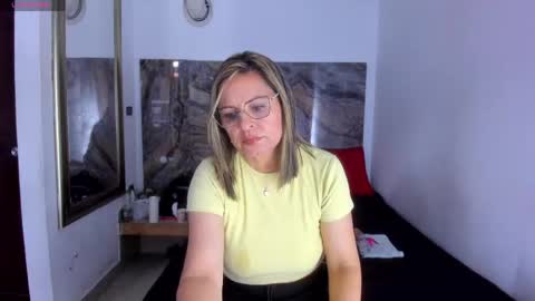 agatha_pleasure online show from June 3, 2026, 11:57 am