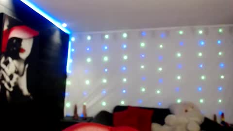 CAROLINA online show from October 15, 2025, 9:37 pm