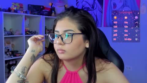 Cat online show from December 9, 2024, 7:17 am