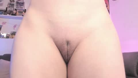 Camila     2 online show from December 18, 2025, 11:33 pm