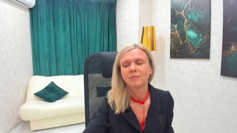 Agatha online show from February 1, 2025, 10:15 am