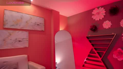 Agatha online show from March 11, 2025, 7:25 pm