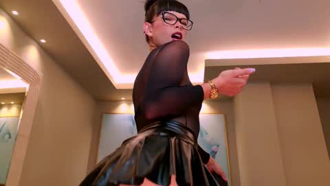 Agatha online show from October 22, 2025, 6:51 pm