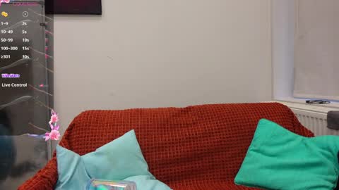 Agelina Lilly Laura online show from March 31, 2026, 4:29 pm