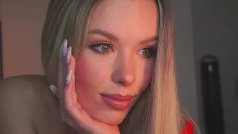 May online show from October 11, 2025, 6:28 pm