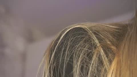 May online show from November 7, 2025, 5:57 pm