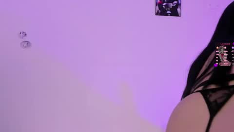 Maggie   online show from October 6, 2025, 10:51 pm