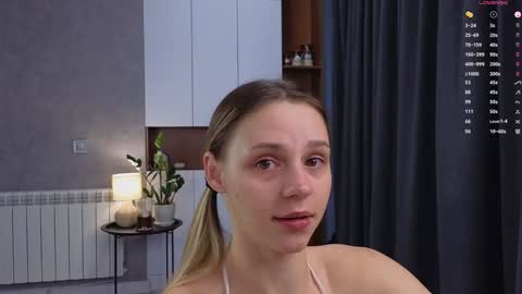 agnessi_ online show from December 4, 2024, 5:16 am