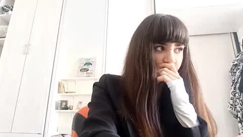 Karen online show from February 4, 2026, 10:21 am
