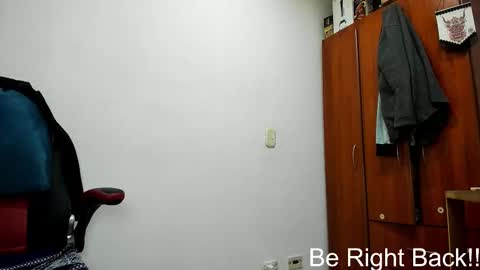 Agustin online show from September 13, 2025, 5:24 pm