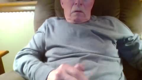 aguynrkfrd online show from April 21, 2026, 9:59 am