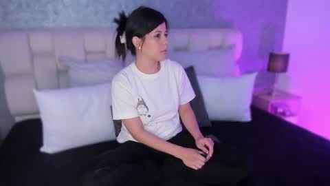 Ahmara  online show from February 13, 2025, 3:14 pm