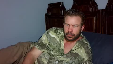 Blue Eyed Handsome Man online show from March 10, 2026, 12:37 am