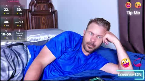 Snapshot of ahardman10 chatting on May 26, 2026, 1:23 am Blue Eyed Handsome Man online show from May 26, 2026, 1:23 am