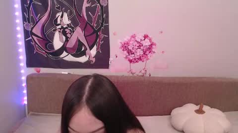 Snapshot of ahristellar chatting on May 16, 2026, 7:56 pm Ahri online show from May 16, 2026, 7:56 pm