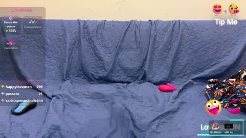 AHSLEY online show from February 7, 2025, 10:30 pm